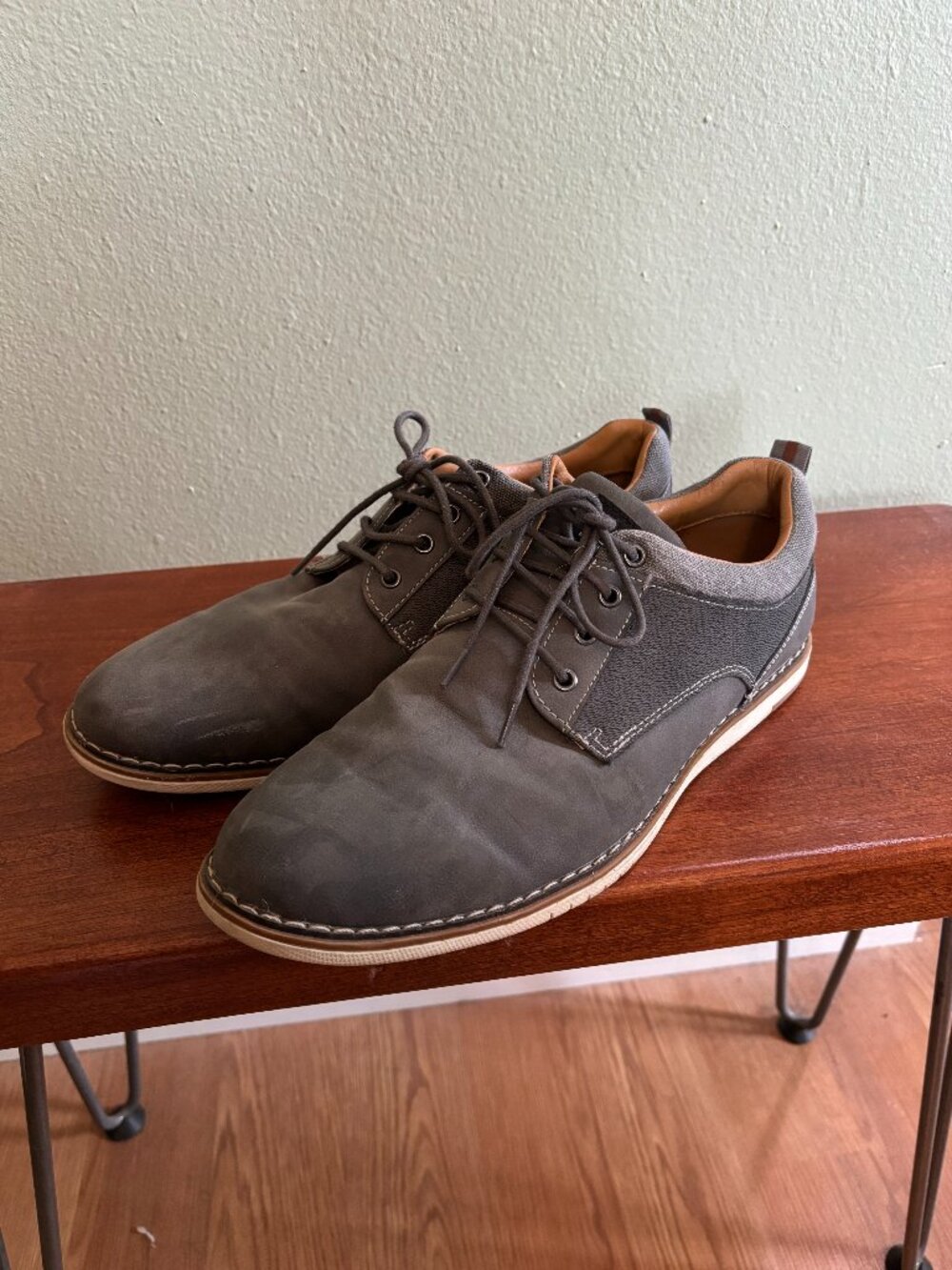 Steve Madden Grey Suede Dress Shoes